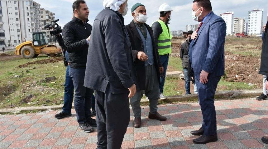 Başkan Beyoğlu, yapımına başlanan Millet Bahçesinde incelemelerde bulundu