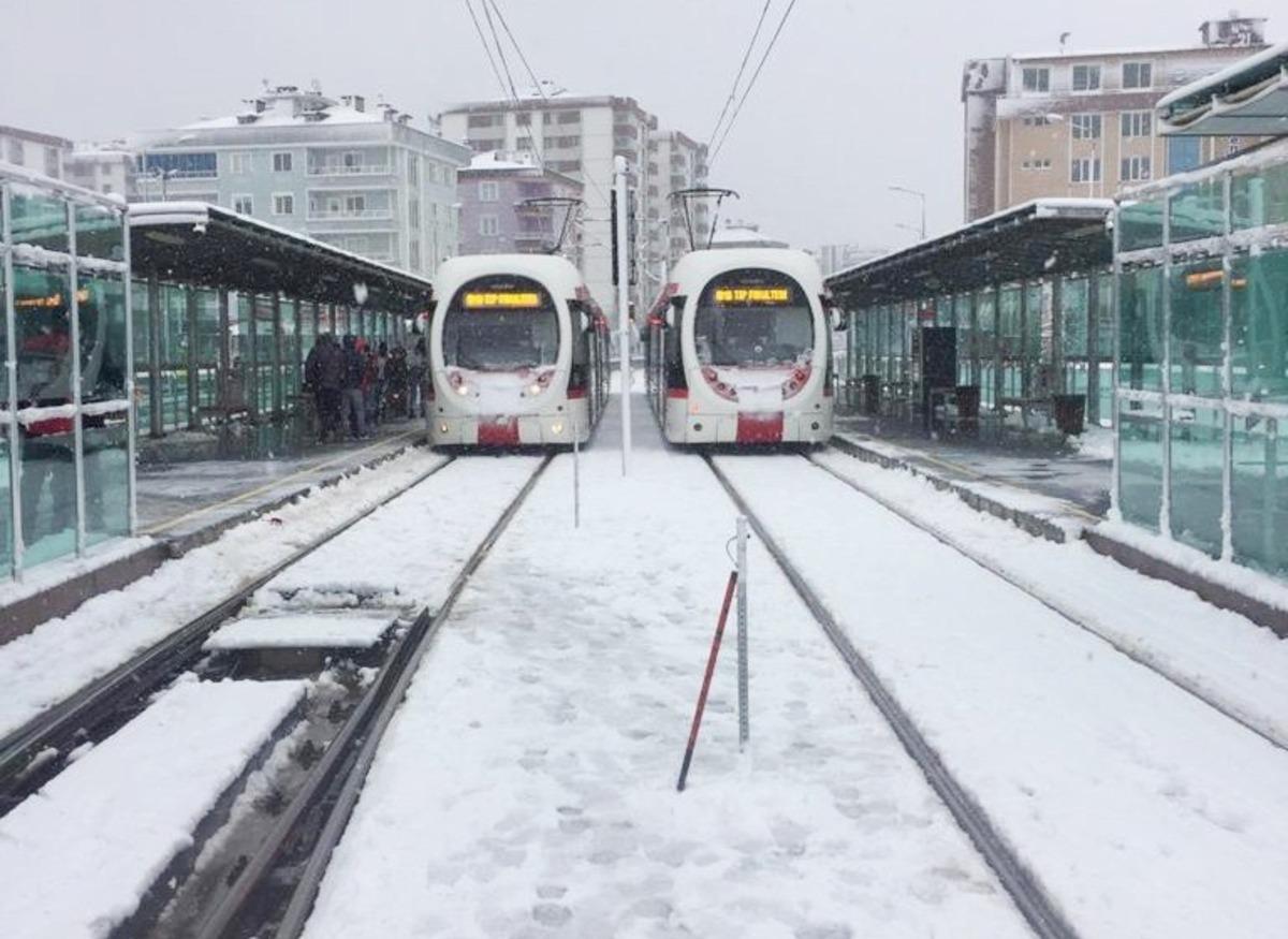 Tramvay seferleri kardan etkilenmedi