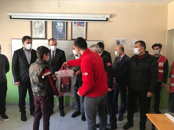 Kızılay öğrencileri unutmadı G3