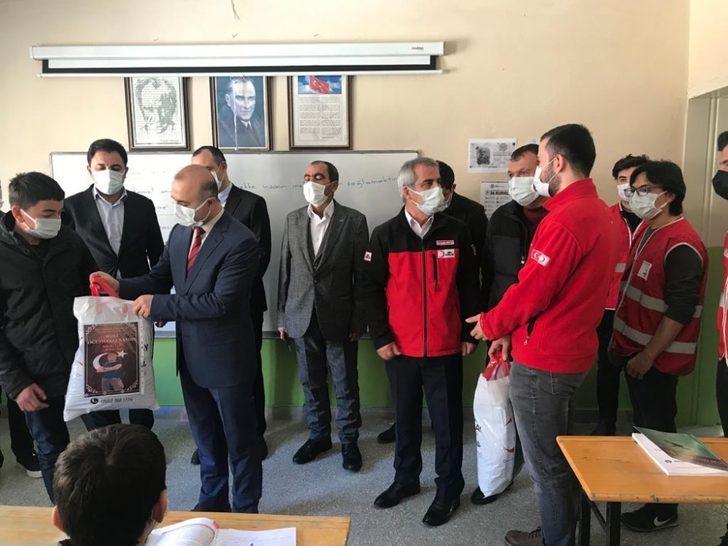 Kızılay öğrencileri unutmadı G4