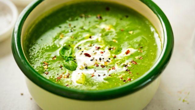 İştah açan yeşil rengi, doyumsuz tadı: Ispanak çorbasını denemeyen kalmasın!