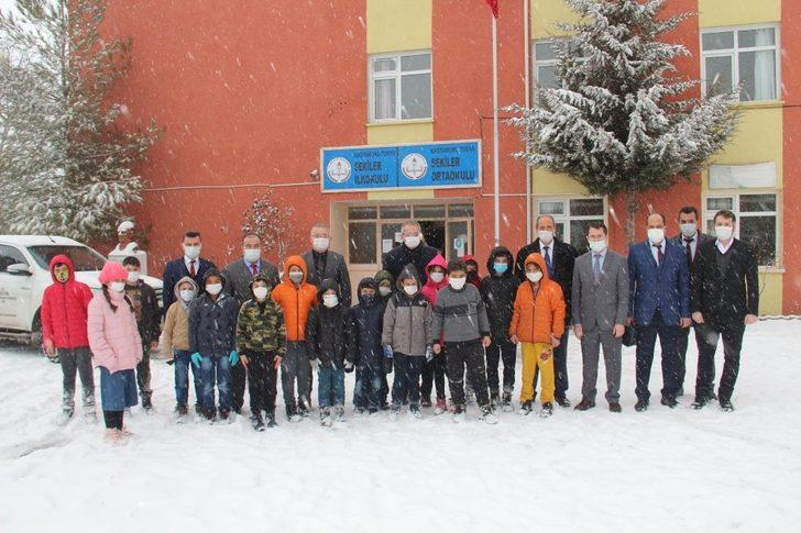 Tosya’da heyecanla beklenen yüz yüze eğitim başladı G1