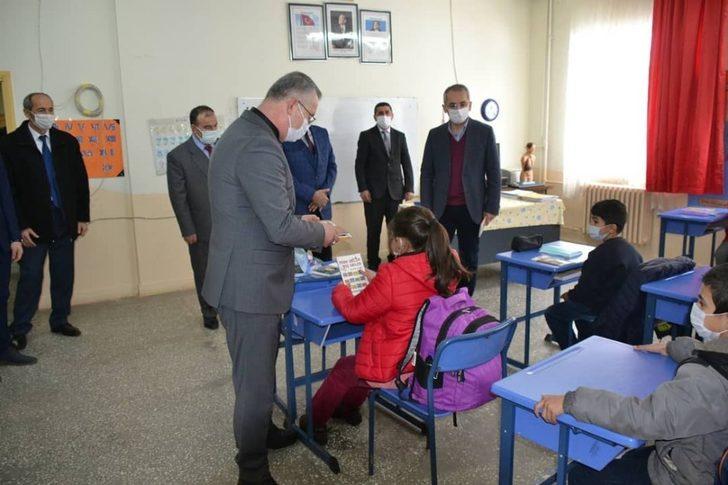 Tosya’da heyecanla beklenen yüz yüze eğitim başladı G4