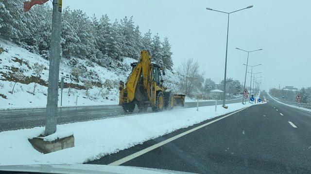 Kilometrelerce ters yönde tehlikeli yolculuk