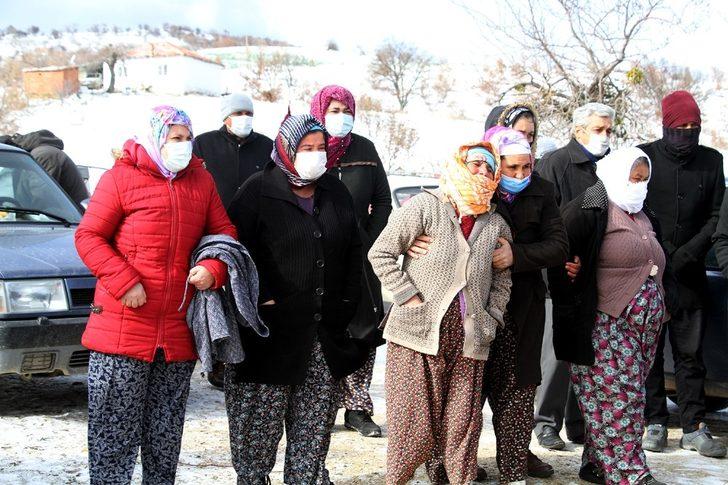 Manisa’da aile faciasında hayatını kaybeden 3 kişi toprağa verildi G2