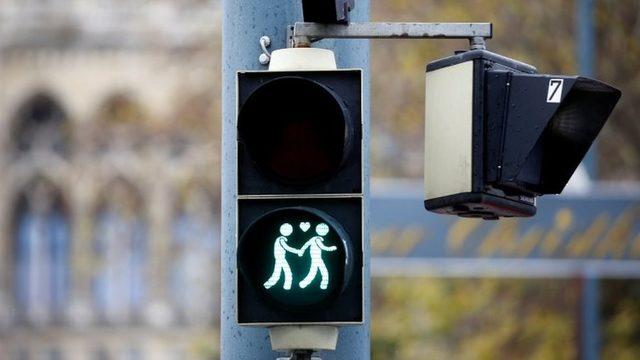 LGBT+: ILGA-Avrupa ya göre, Türkiye dahil birçok ülkede "homofobik ve transfobik söylem" artıyor 1