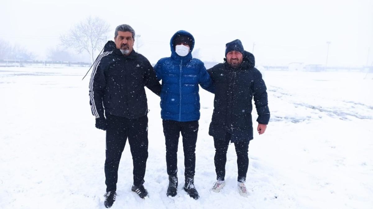 Mustafakemalpaşaspor hazırlıklarına devam ediyor