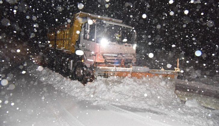Kartepe’de karla mücadele sürüyor G2