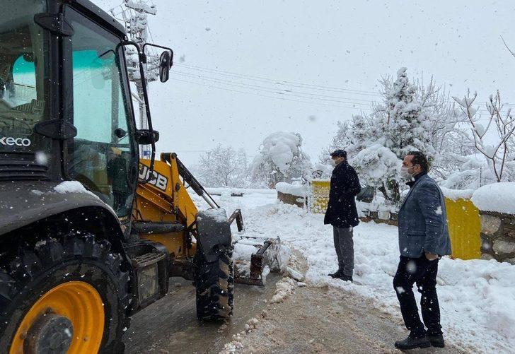 Kartepe’de karla mücadele sürüyor G4