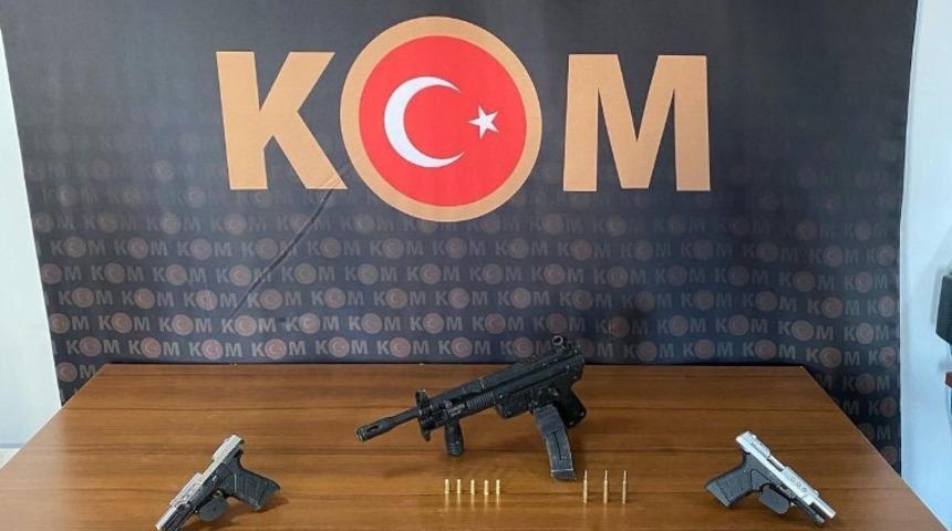 İskenderun’da kaçak silah operasyonu