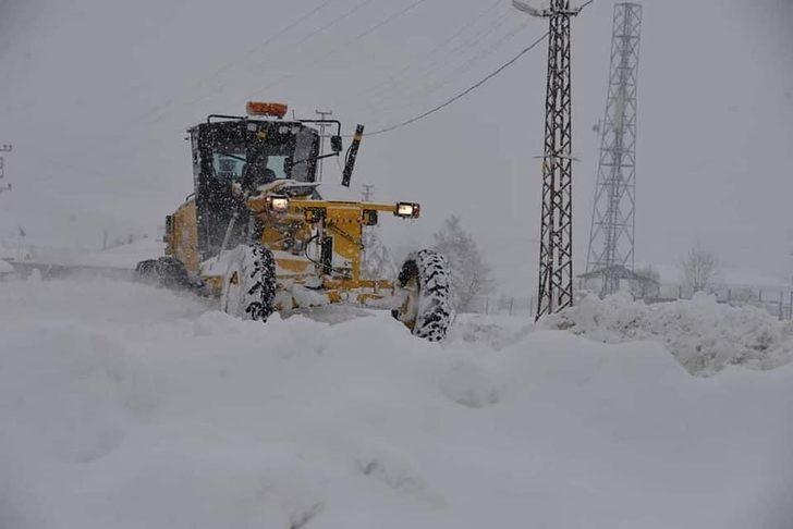 Köy yollarını açmak için seferber oldular G4