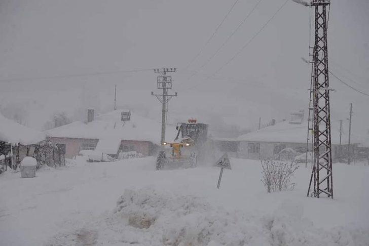Köy yollarını açmak için seferber oldular G5