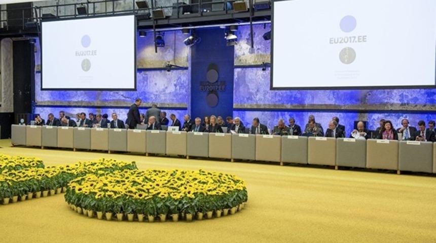 AB-Türkiye ilişkilerine Türk yetkiliden çarpıcı yorum! Evlenmek istemiyor, ama birlikte yaşamak istiyor