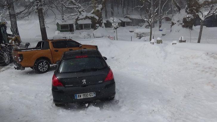 Kazdağları’nda kar yağışı devam ediyor G3