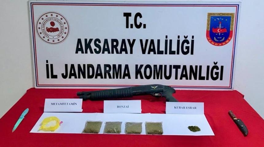 Jandarmadan uyuşturucu tacirlerine operasyon: 6 gözaltı