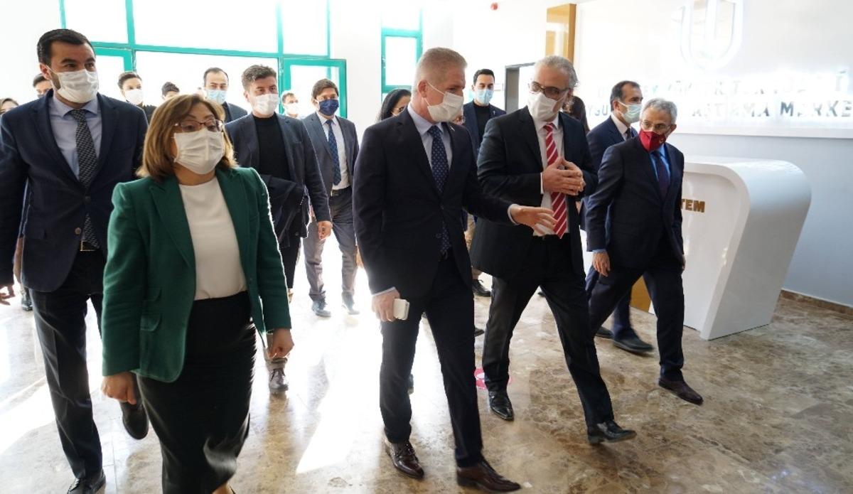 Y&uuml;ksek Teknoloji Uygulama ve Araştırma Merkezi b&ouml;lgenin dinamosu olacak