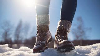 Karlı havada yürürken bu uyarıları dikkate alın! Hangi ayakkabıları seçmeliyiz?