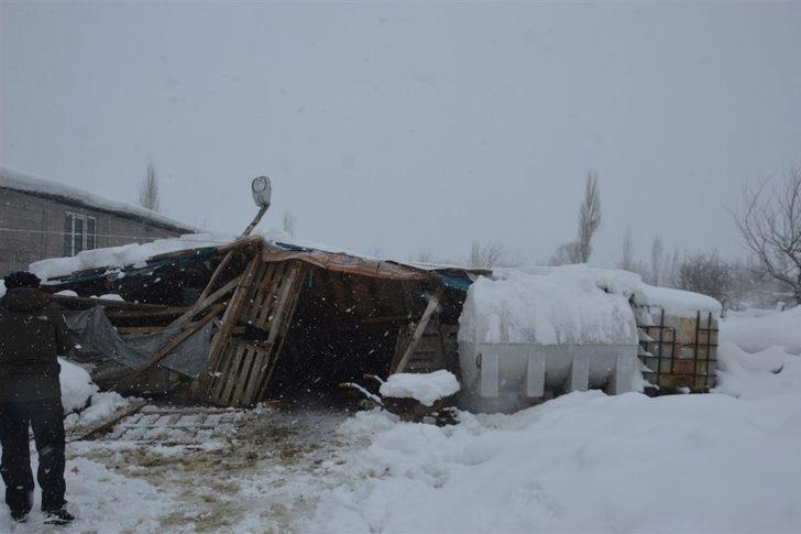 Bursa’da ahır göçtü, 150 koyun ve kuzu göçük altında kaldı G3