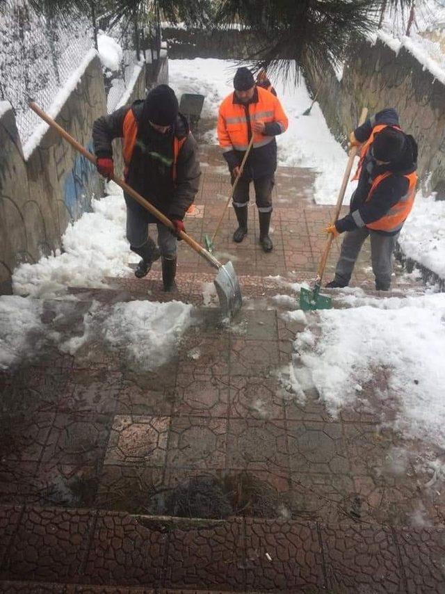 Bozkurt, ”Kar ile mücadelemiz devam ediyor”