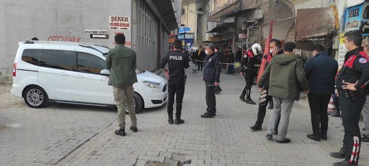 Şanlıurfa’da otomobile silahlı saldırı: 1 yaralı G2