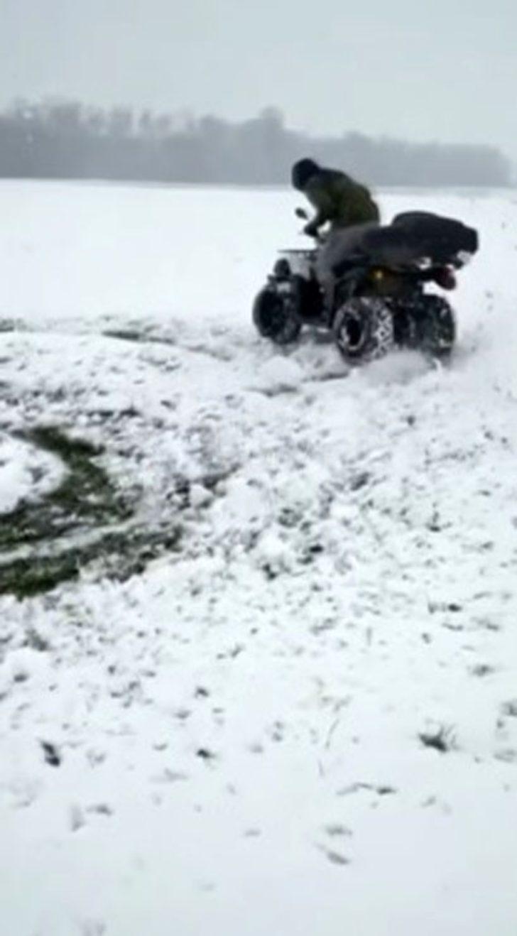 Bursa’da buz tutan yollardan sürücü manzaraları G5