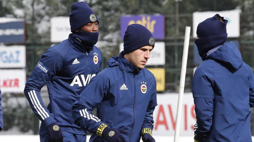 Fenerbah&ccedil;e&rsquo;de Pelkas takımla &ccedil;alıştı