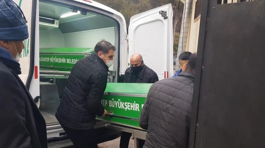 7 aylık hamile kadın evinde &ouml;l&uuml; bulundu