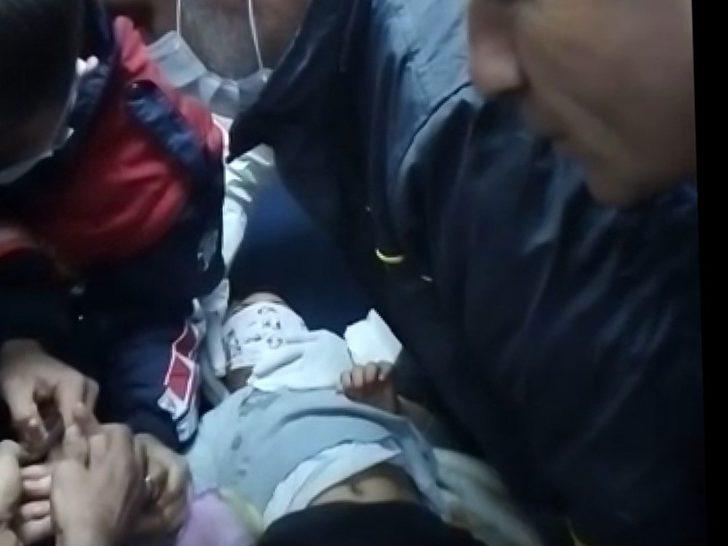 Parmağını musluğa sıkıştıran çocuğu itfaiye kurtardı G2