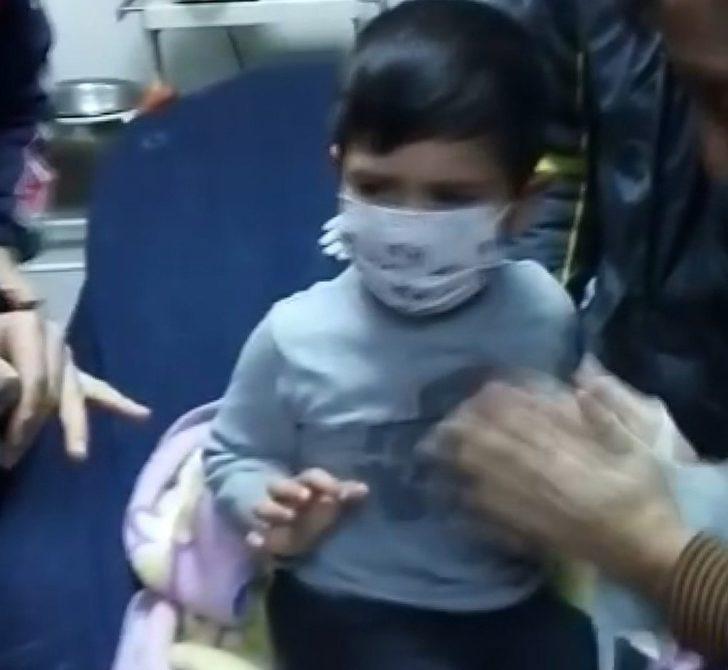 Parmağını musluğa sıkıştıran çocuğu itfaiye kurtardı G3