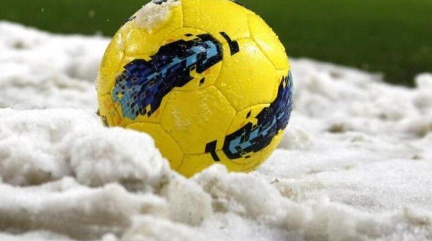 Bergama Belediyespor-Modafen maçına kar engeli