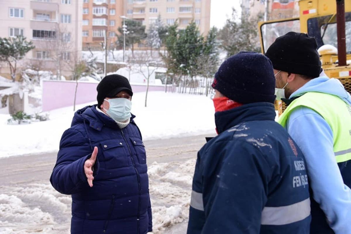Başkan Orkan, karla m&uuml;cadele &ccedil;alışmalarını yerinde inceledi