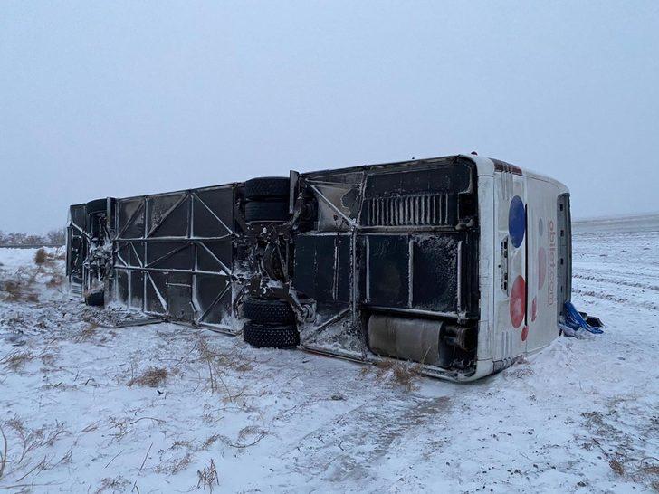 Aksaray’da yolcu otobüsü devrildi: 23 yaralı G1