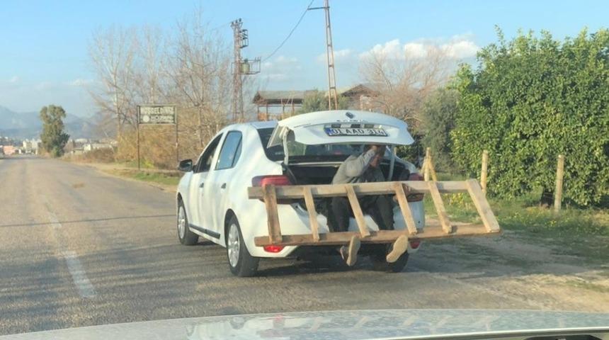 Adana&rsquo;da trafikte şaşırtan g&ouml;r&uuml;nt&uuml;