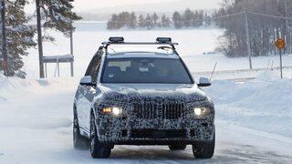 BMW X7 kış testlerinde kamuflajlı olarak yakalandı