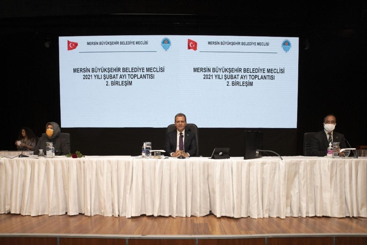 Mersin B&uuml;y&uuml;kşehir Meclise Davultepe&rsquo;de sanayi sitesi kurulması tartışmaları damga vurdu
