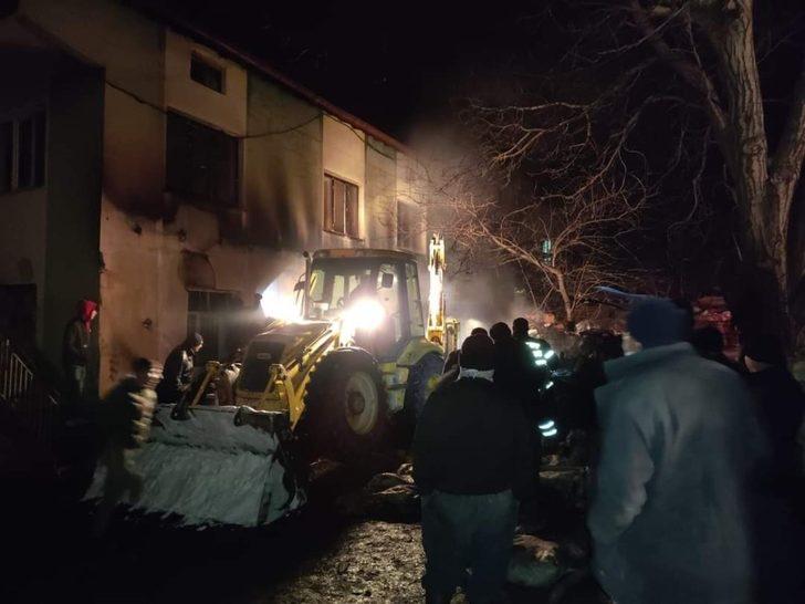 Odunluk yangını korkuttu G4