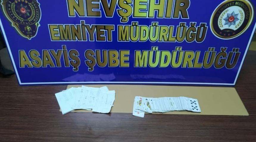 Nevşehir&rsquo;de kumar oynanan dernek basıldı