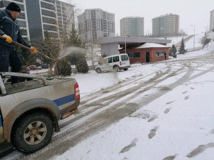 Yahşihan’da kar ile mücadele sürüyor G4