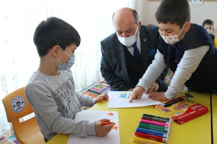 Müdür Başyiğit’ten anaokulu ziyareti G3