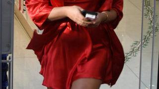 Klibindeki tabut sahnesinden etkilenen Asya Gashi Müslüman oldu