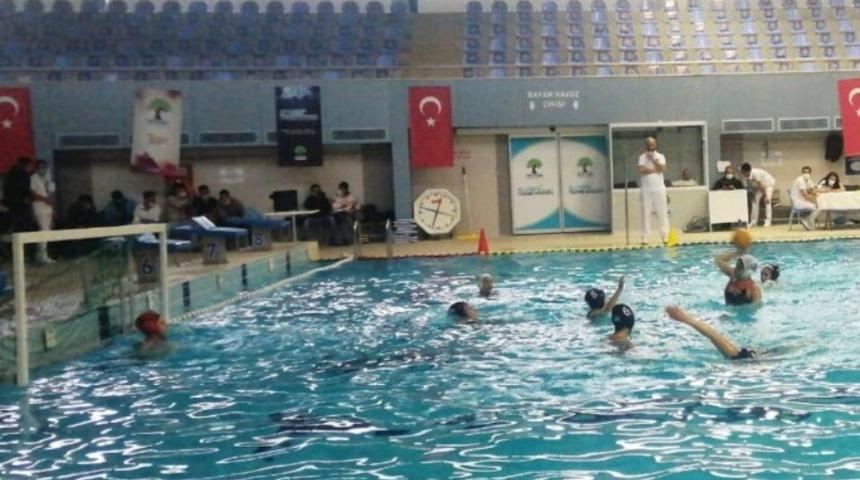 Sutop&ccedil;ular gazilik kupasında m&uuml;cadele etti