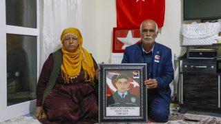Son Dakika! Gara şehidi polisin babası: Oğlumun cenazesini yıkadım, kafasından vurulmuş