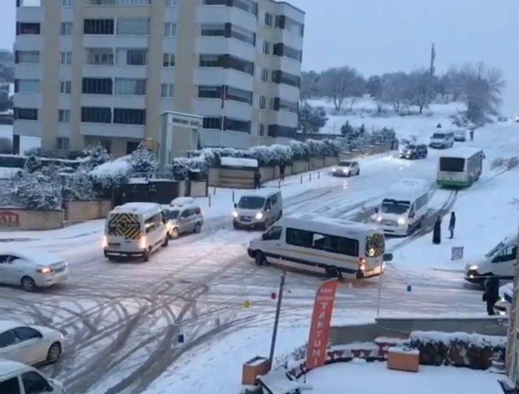 Bursa’da yollar buz pistine döndü, kazalar peşpeşe böyle yaşandı G1