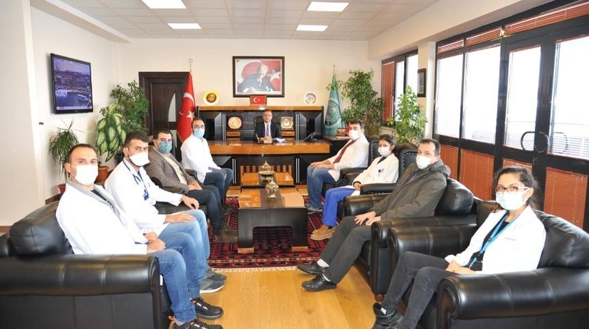 Rektör Kuş, Acil asistan hekimlerini kabul etti