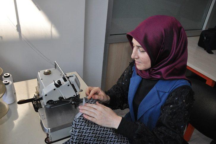 Pursaklar Belediyesi Hanım Evleri’nde kadınlar meslek sahibi oluyor G3