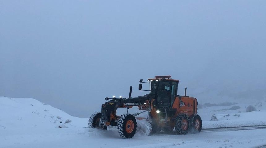 Tunceli-Erzincan karayolu araç trafiğine açıldı