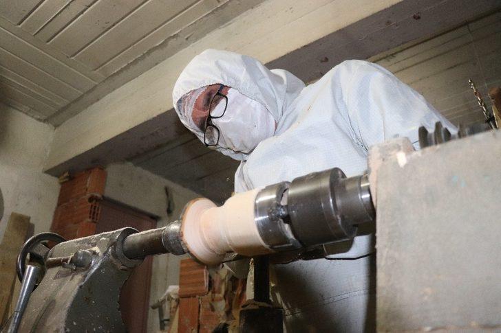 Kurumuş ağaçları sanat eserine dönüştürüyor G2