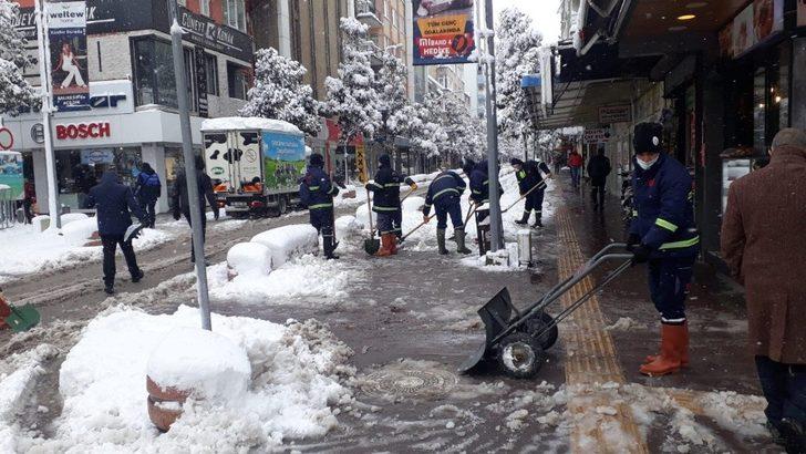 Karesi’de karla mücadele G3