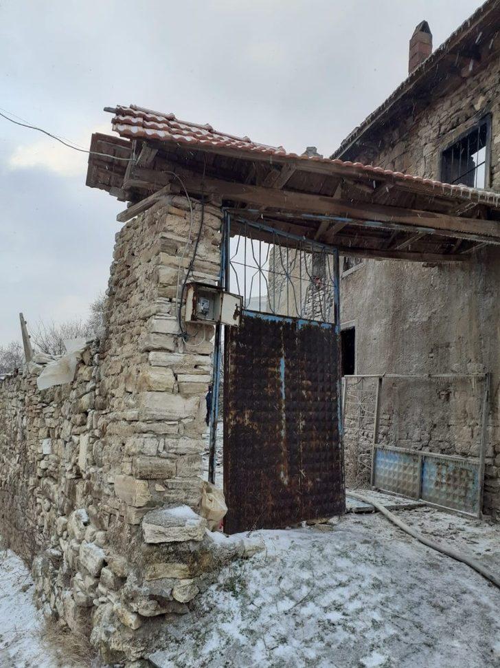 Sobadan çıkan kıvılcım yangın çıkardı: 1 kişi öldü G2