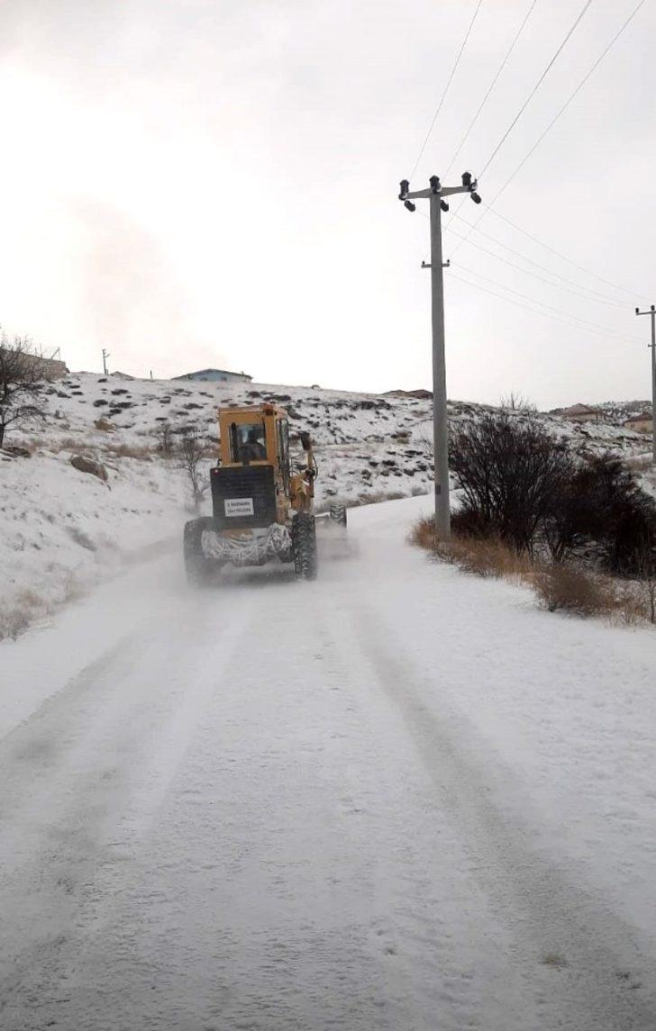 Kardan kapanan yollar açılıyor G4